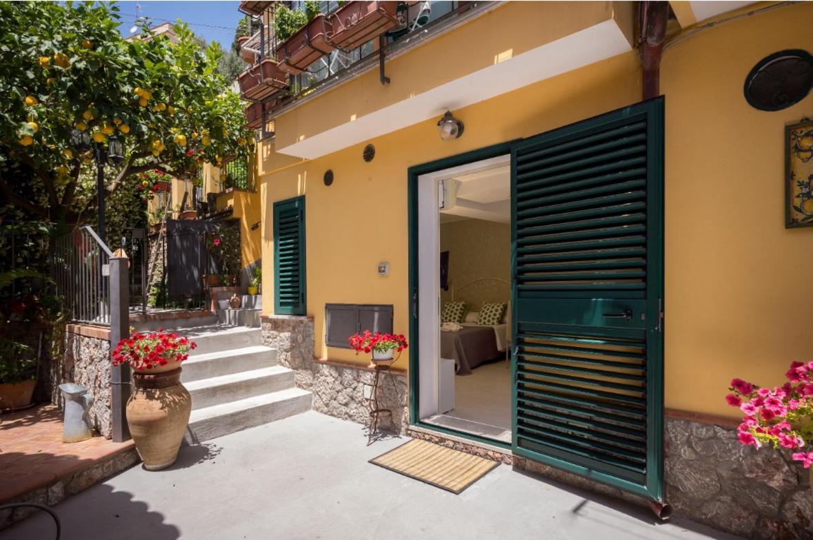 B&B Giulia Ταορμίνα Εξωτερικό φωτογραφία